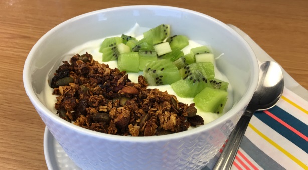 Granola with Kiwi