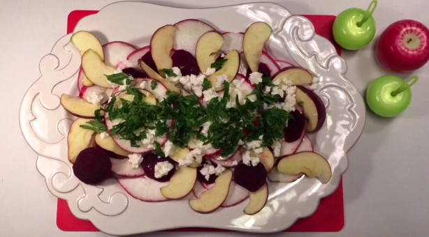 Keçi Peynirli Pancar Salatası